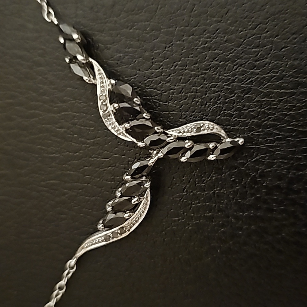 NWOT Sapphire and diamond necklace set in Sterling Silver  18" chain - Picture 2 of 5